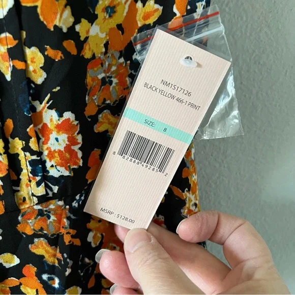 Nanette Lepore flowered floral Dress Size 8 NWT - Picture 9 of 13